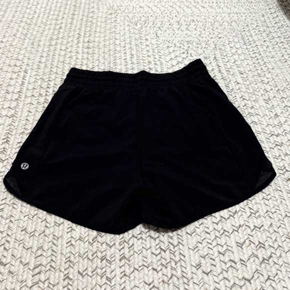 Lululemon Hotty Hot High-Rise Lined Short 4” - Picture 6 of 9